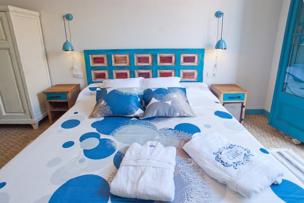 Hotel Hostal Chic Sant Feliu de Guíxols Phòng bức ảnh